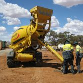 Mobile concrete batching plant