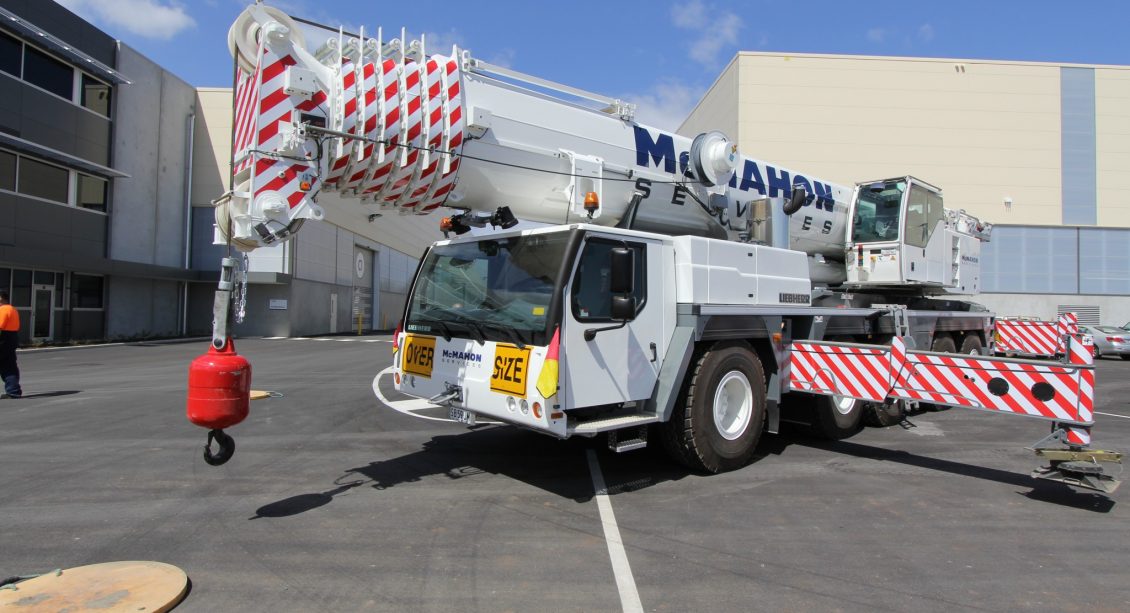 McMahon Liebherr 200 tonne Crane